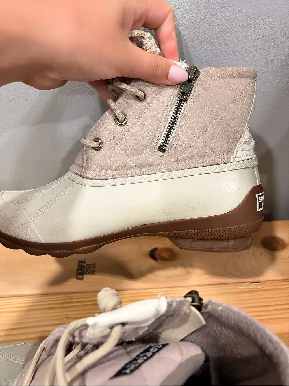 Sperry Saltwater Women's Winter Boots Pink & White US 6M